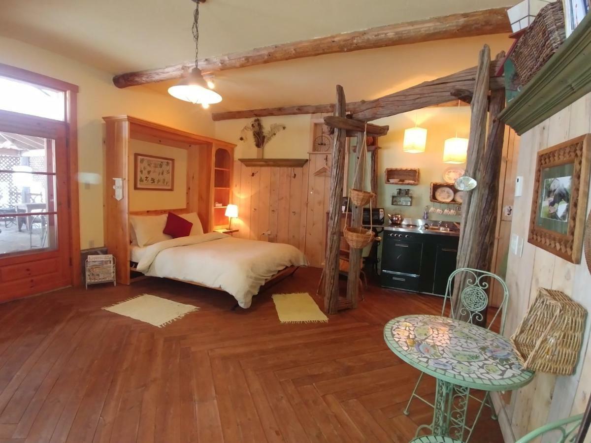 Jardins De L'Achillee Millefeuille Bed and Breakfast La Conception Εξωτερικό φωτογραφία
